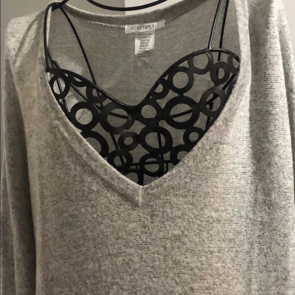 Top - Picture 2 of 4